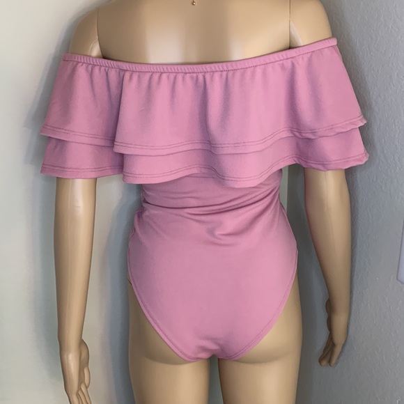 Pink bodysuit - Picture 4 of 5